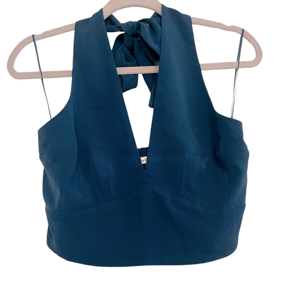 ABERCROMBIE crop halter top